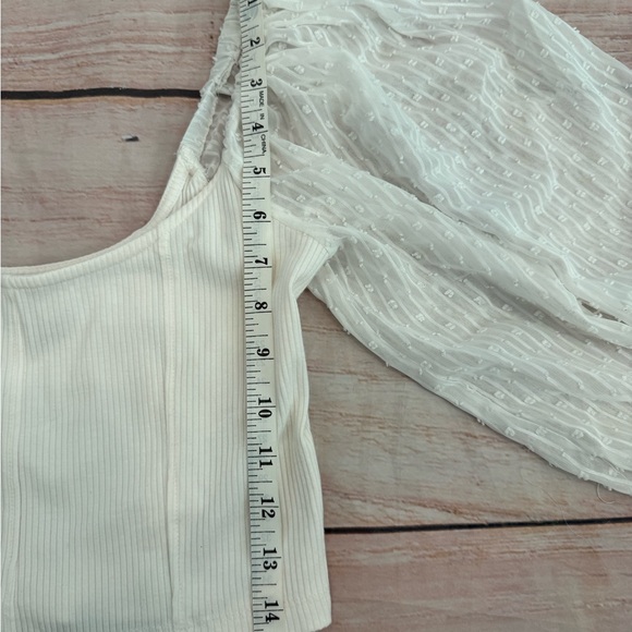 Urban Outfitters Crop Top Womens Medium Puff Sleeve White Ribbed Romantic - Picture 9 of 9